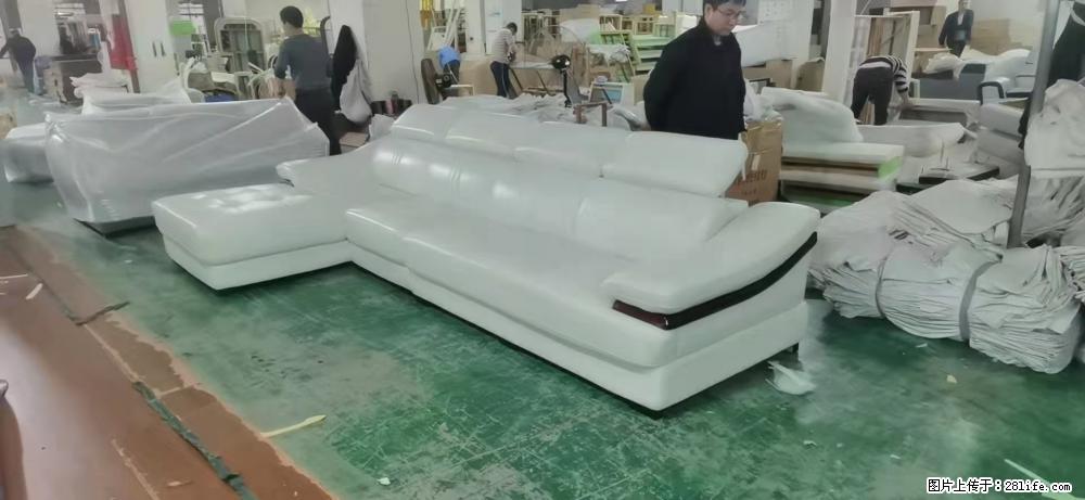 【大厂仿真皮沙发】实木框架,高回弹海绵45密度。全新包装,质量非常好,3.6米右贵妃 - 各类家具 - 居家生活 - 张北分类信息 - 张北28生活网 zhangbei.28life.com