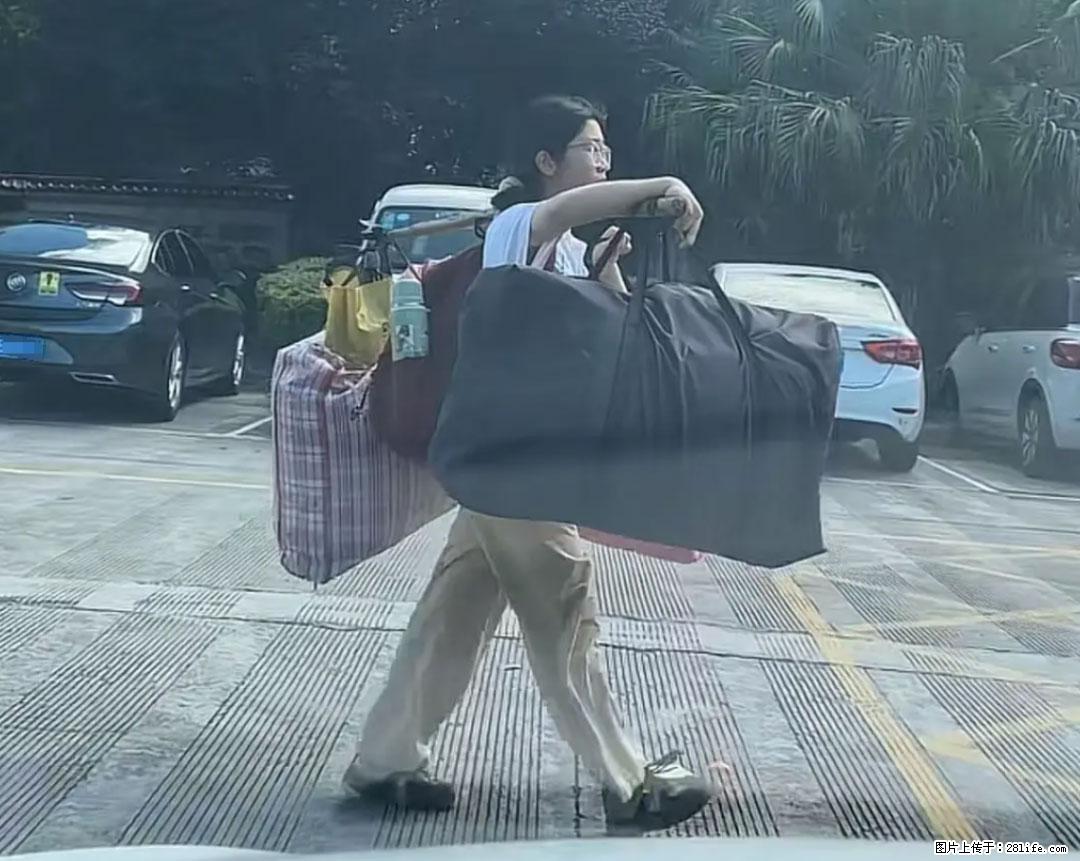 全网追的“扁担女孩”,找了一份暑假工,时薪12元 - 张北生活资讯 - 张北28生活网 zhangbei.28life.com